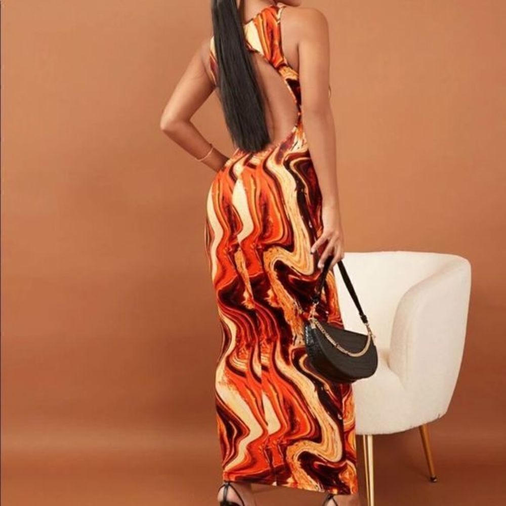 Random Marble Print Cut Out Back Bodycon Dress- NWOT - Picture 2 of 4